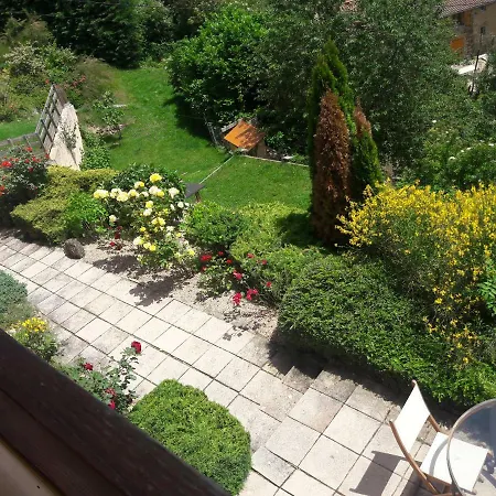 La-haut Sur La Colline * Yzeron